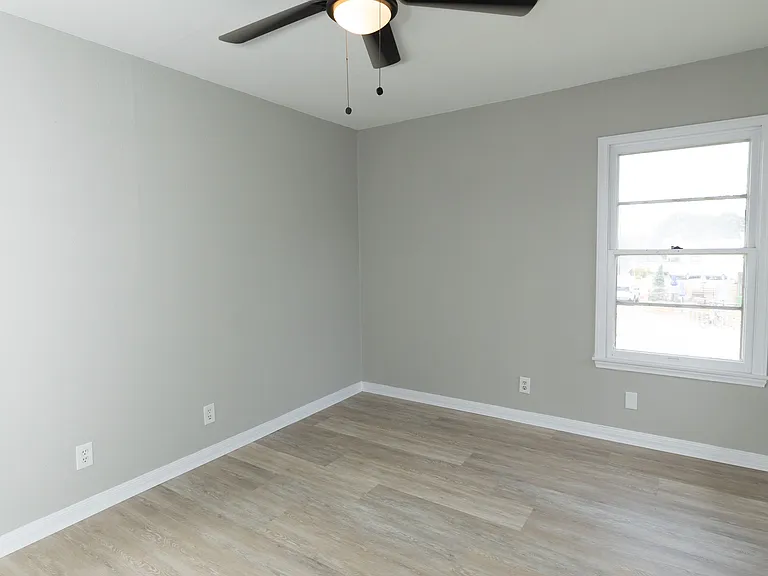 254 Leming Ave #MAIN — Photo 9