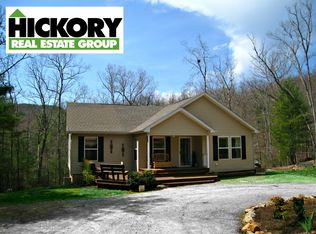 60 Center Ln, Taylorsville, NC 28681