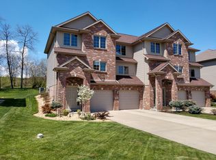 8469 Delaware Ave, North Huntingdon, PA