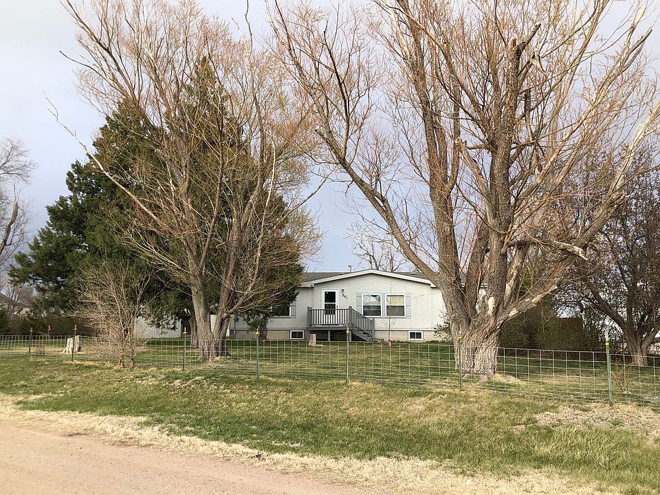 301 Locust St, Kanorado, KS 67741 Zillow