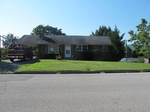 2nd image of 1438 Brushy Mountain Dr