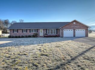 171 Blue Springs Rd, Elizabethton, TN 37643