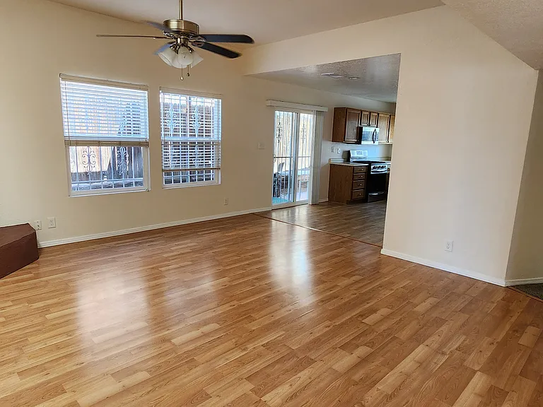 11200 Wales Ave NE — Photo 6