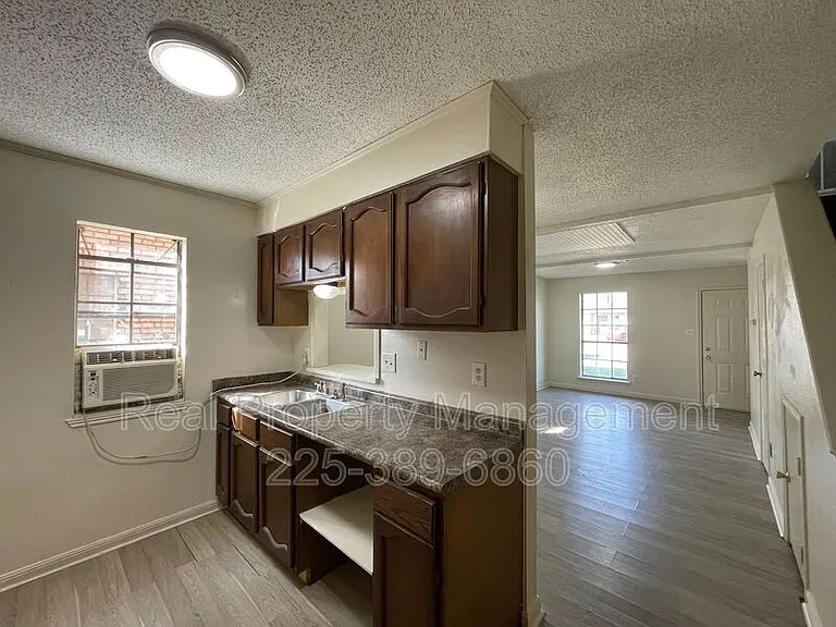 750 Hospital Rd #O-4 — Photo 5