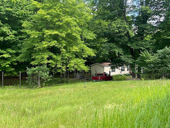 2nd image of 776 Brainards Forge Rd