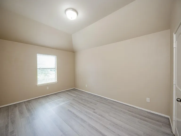 4019 Windmill Creek Dr — Photo 22