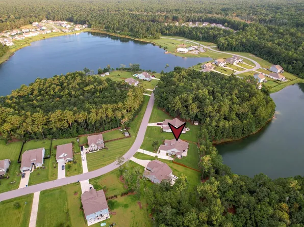 551 Pontoon Rd, Huger, SC 29450