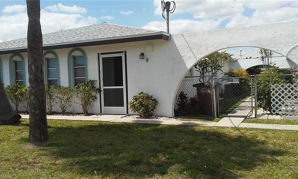 1st image of 1245 SE 8th St #106