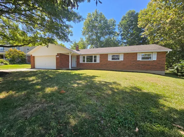 7661 Brookdale Dr, West Chester, OH 45069