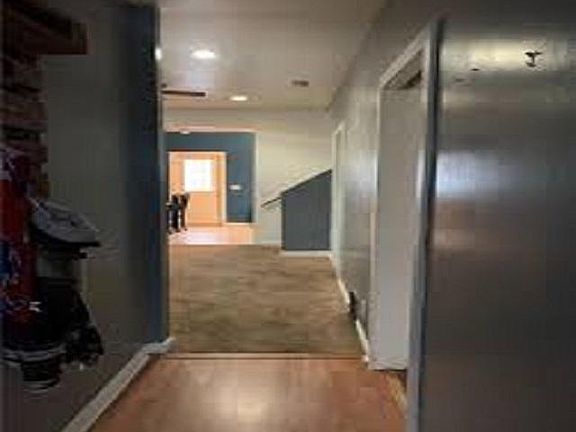 Entranceway looking toward Kitchen