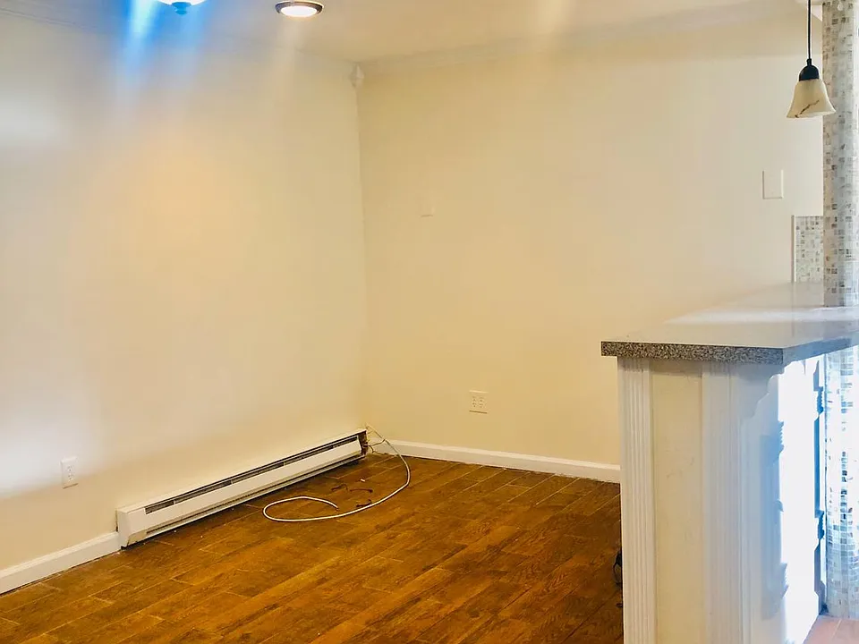 197 Lembeck Ave #3 — photo 5 of 7