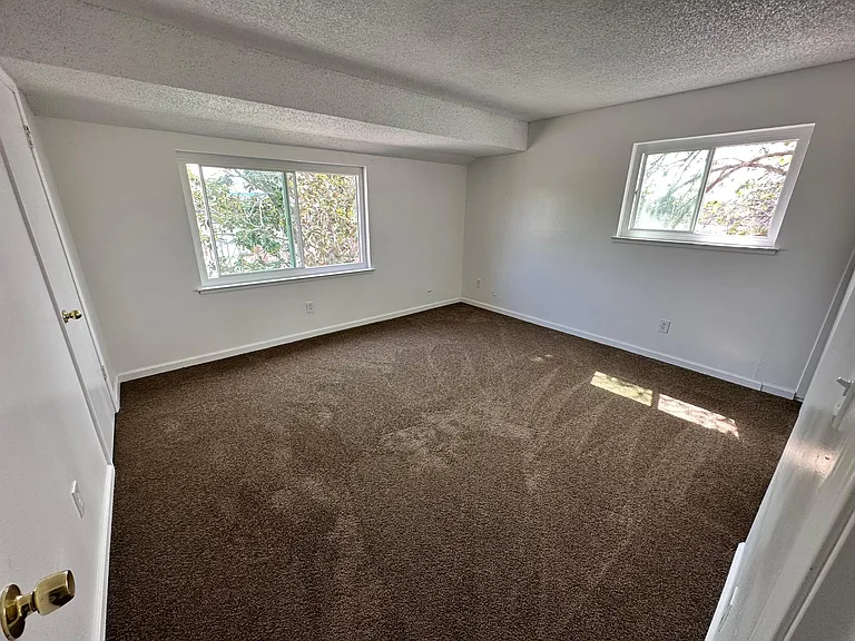 7566 Phoenix Park Dr — Photo 6