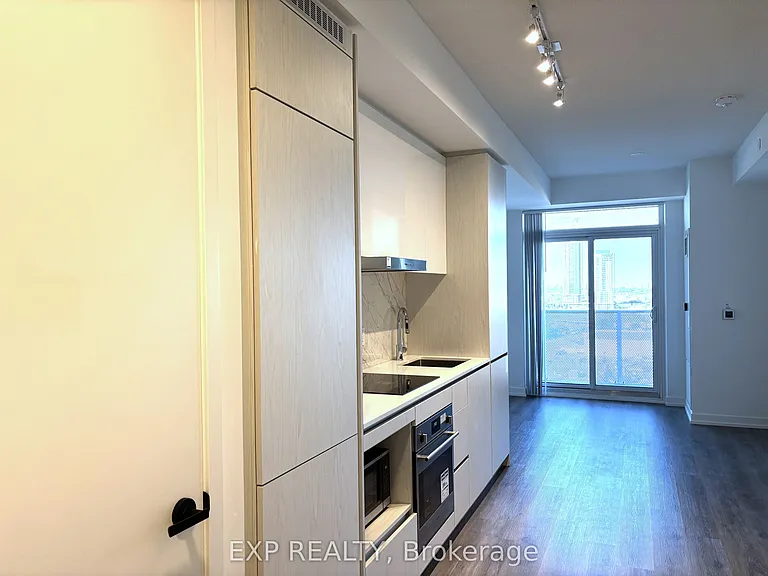 28 Interchange Way #1809 — Photo 5