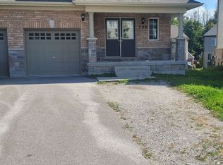 208 Isabella Dr, Orillia, ON L3V 8J5
