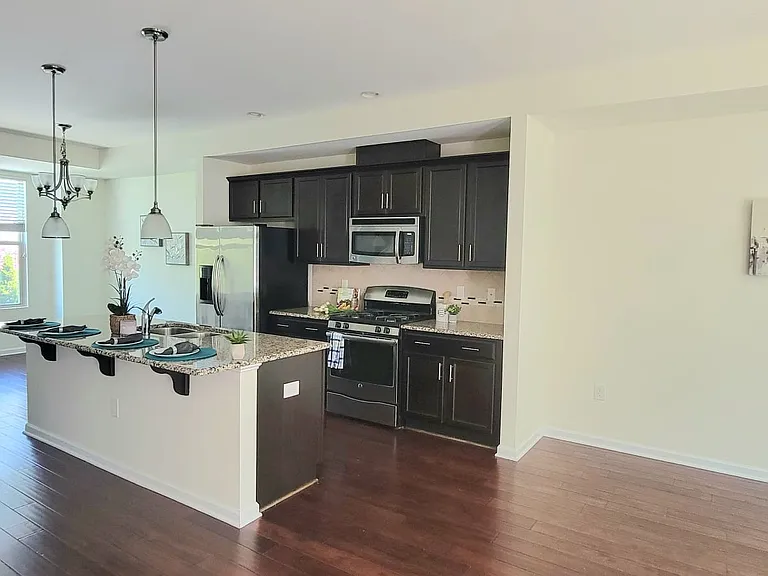 4145 Sykes St — Photo 17