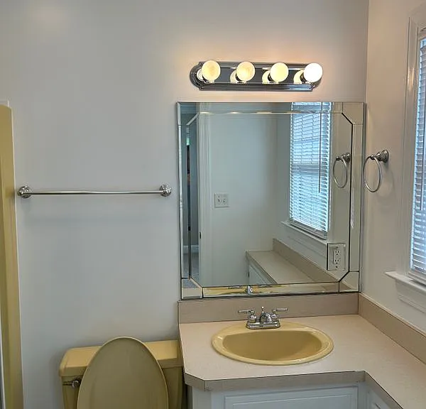358 Country Club Rd — Photo 9