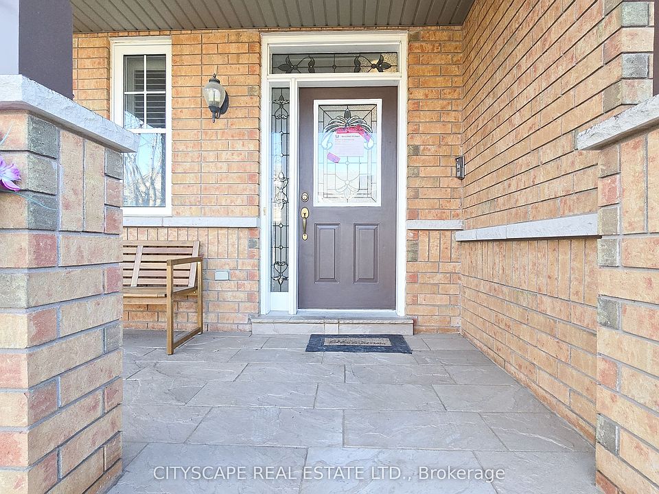 1st image of 121 Ashdale Rd