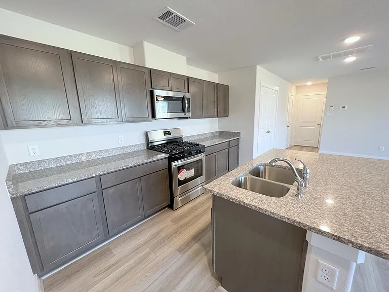 7002 Cedar Breeze Ct — Photo 7
