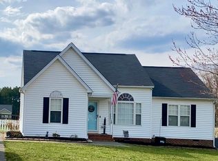15 Cedarhurst Ln, Franklinton, NC 27525