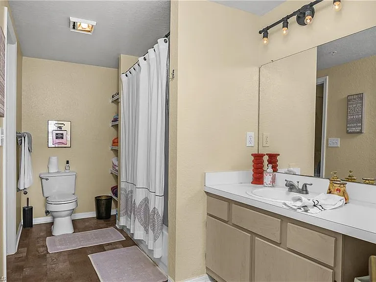 23500 Walden Center Dr #303 — Photo 20