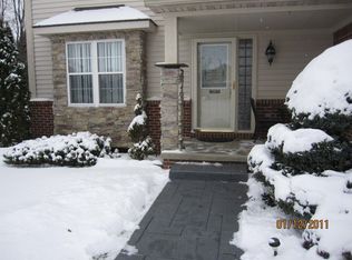 13856 Kahla Dr, Van Buren Township, MI 48111