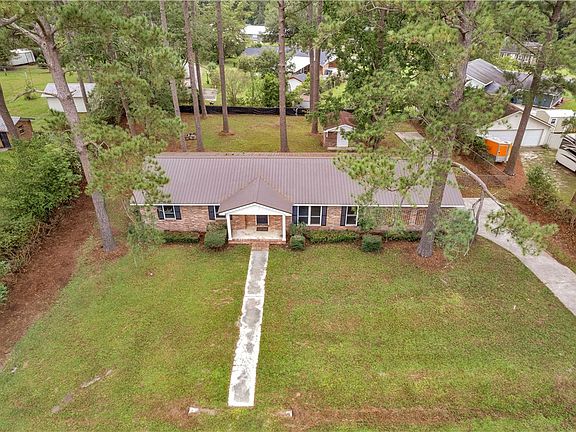 3rd image of 2117 Tamara Rd