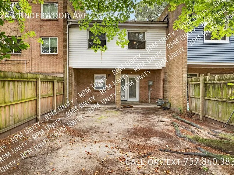 1241 Underwood Ave — Photo 28