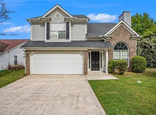 2401 Miller Oaks Cir, Decatur, GA 30035