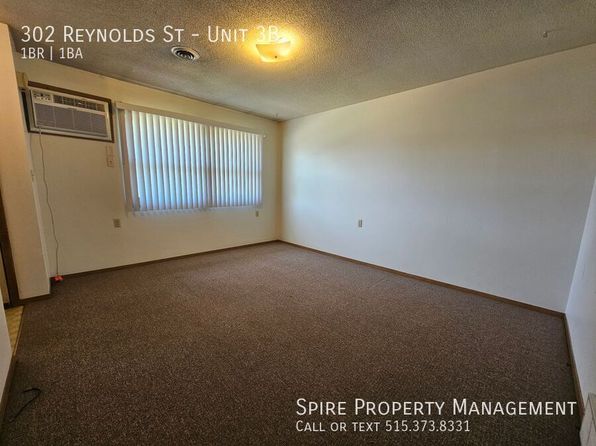 302 Reynolds St #3B