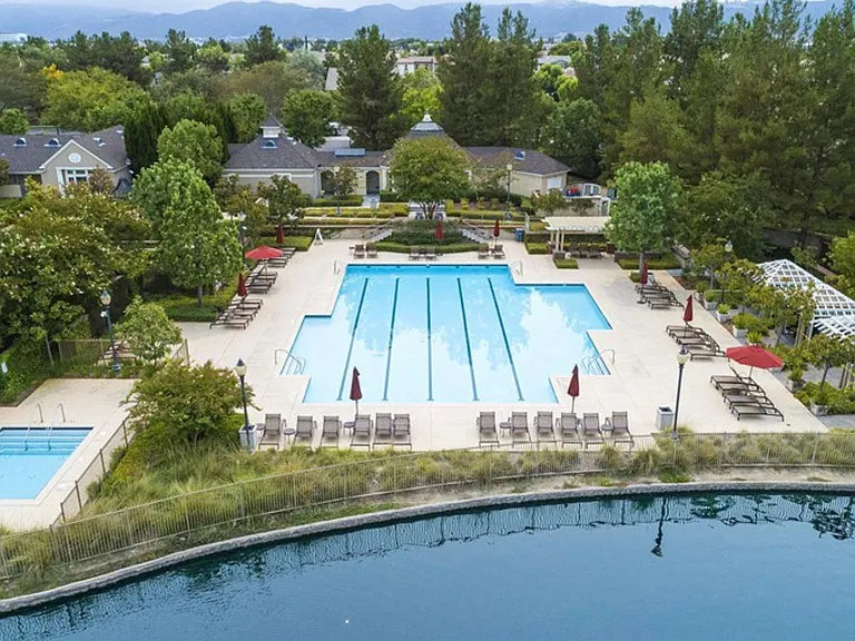 Lakeside community pool and spa access