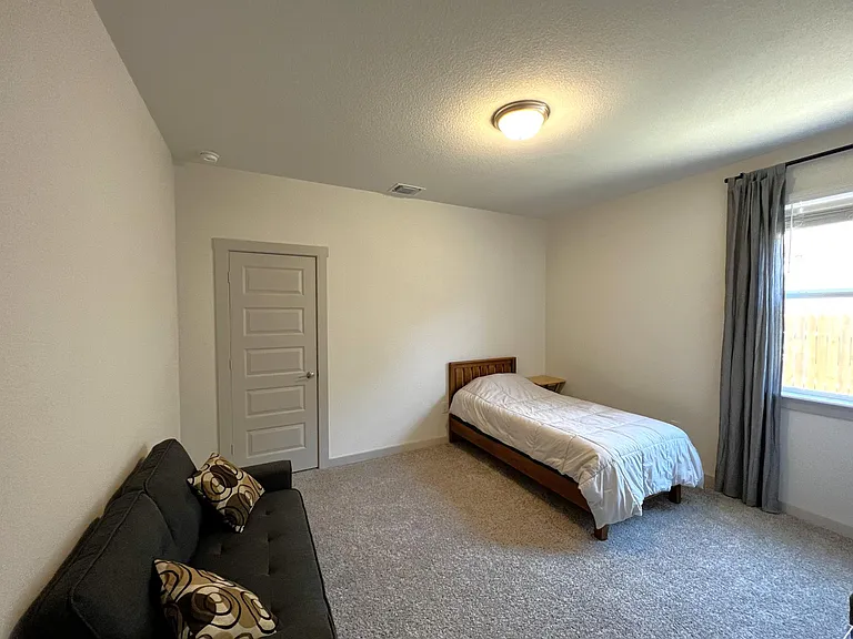 4613 Quarrybank Dr — Photo 8