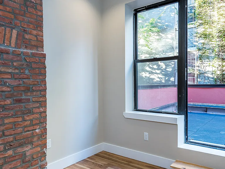 595 Myrtle Ave #2C — Photo 4