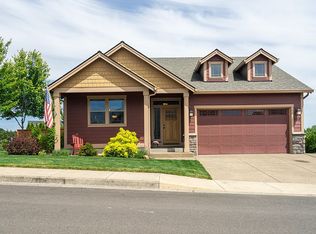 656 N 8th St, Carlton, OR