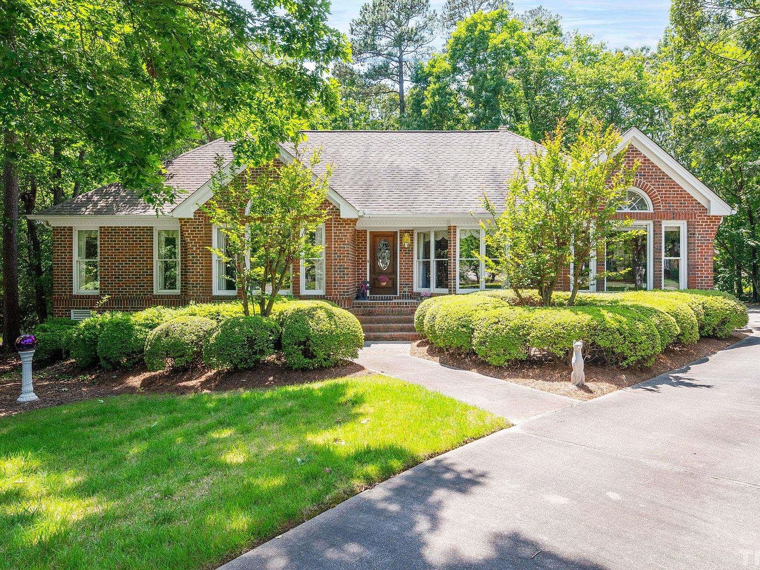 305 Crabtree Crossing Pkwy, Cary, NC 27513 Zillow