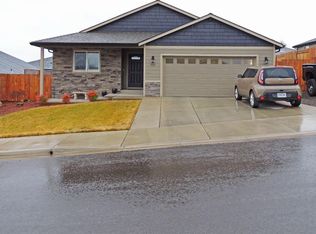 919 Sellwood Dr, Eagle Point, OR