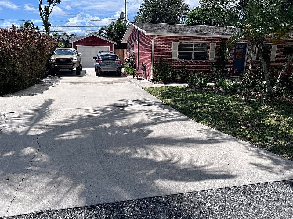 1st image of 888 SW 36th Ter