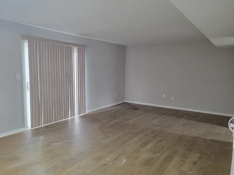 15 Hewitt Ln — Photo 6