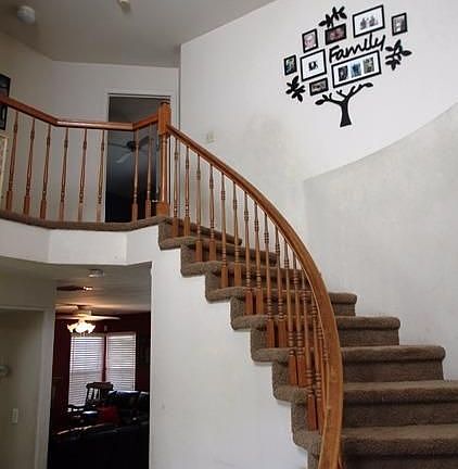 2nd image of 8221 Newbury Park Ct
