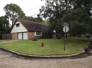 5001 Cedar Creek Dr, Dickinson, TX 77539