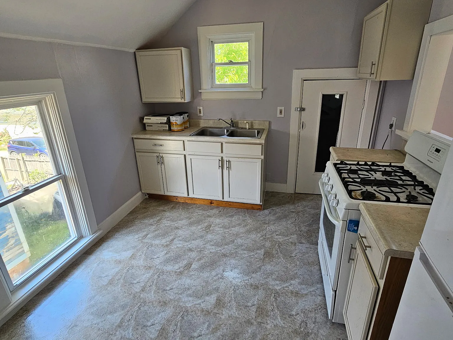 1 bed, 660 sqft, $975 — Photo 1