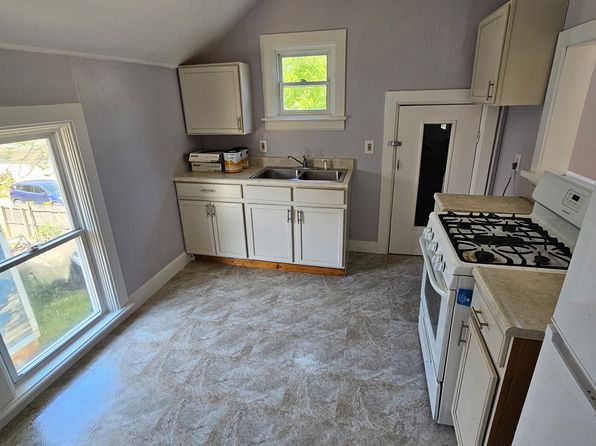 215 W 9th St