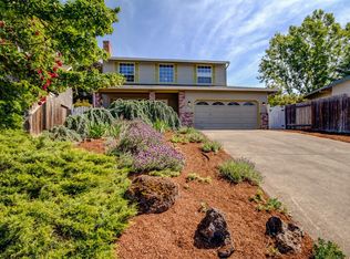 250 Joy Dr, Talent, OR 97540