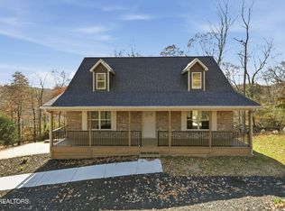 114 Stem Ln, Clinton, TN 37716