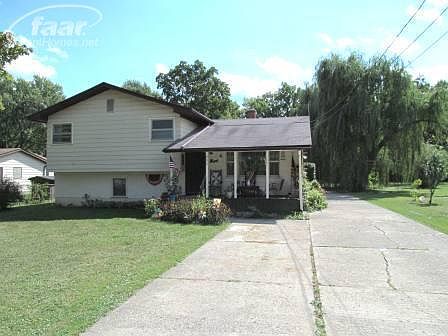1st image of 4376 Bennett Dr