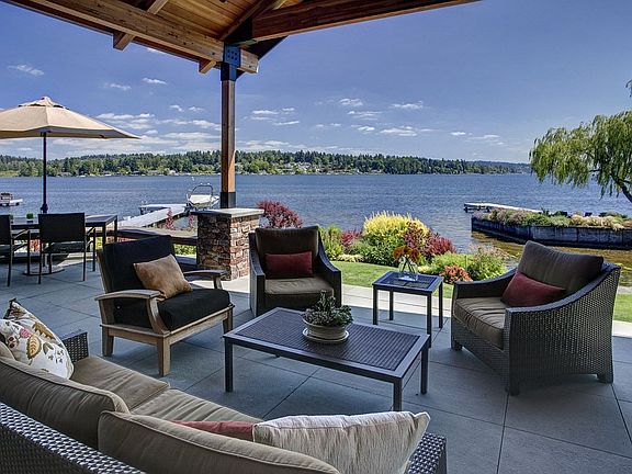 Outdoor kitchen with view