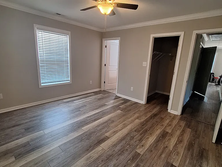 Master Bedroom walk in closet