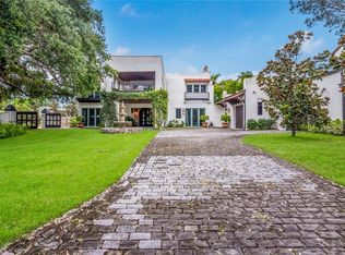 903 Osborne Dr, Sarasota, FL 34234