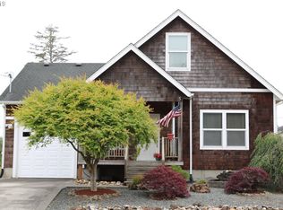 1385 13th Ave, Seaside, OR 97138
