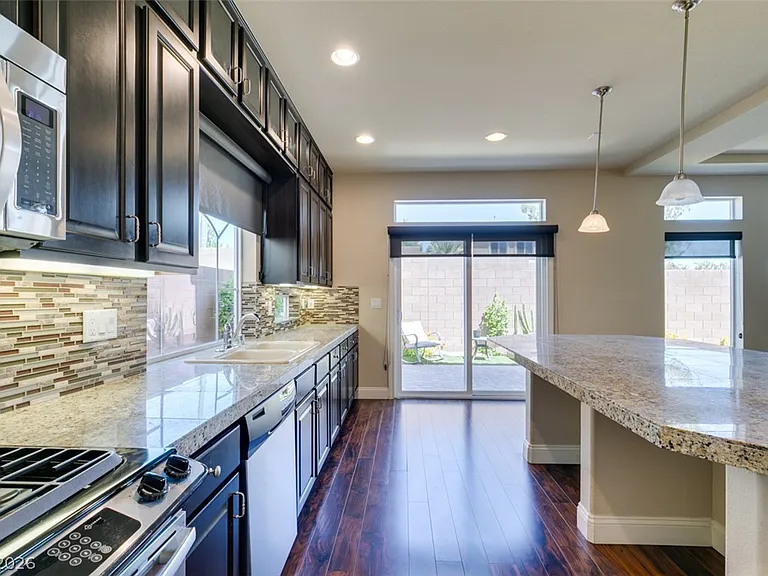 6038 Belvedere Canyon Ave — Photo 12