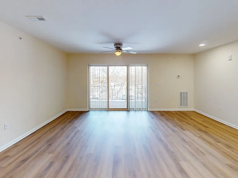 Viking Apartments and Townhomes — Photo 32